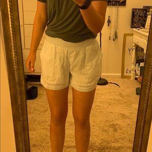 blue/white Gap shorts